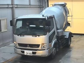 MITSUBISHI FUSO FIGHTER