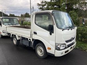 TOYOTA DYNA TRUCK