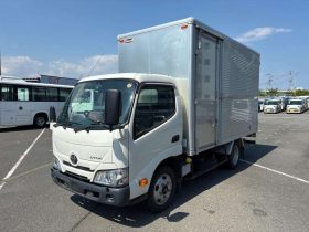 TOYOTA DYNA TRUCK