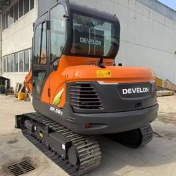 DEVELON  DX60-E full