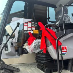 CAT 320C full