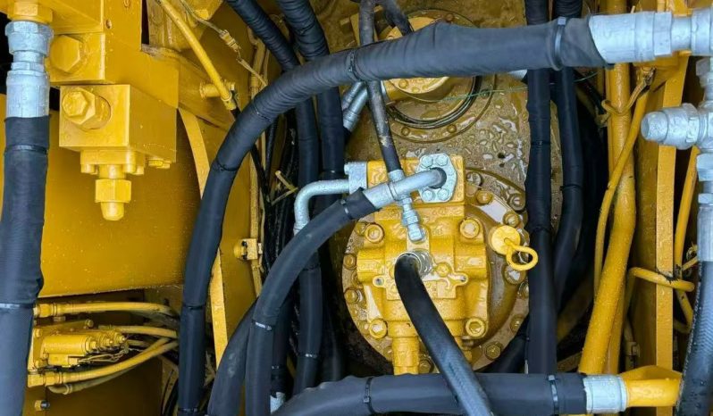 CAT 320C full