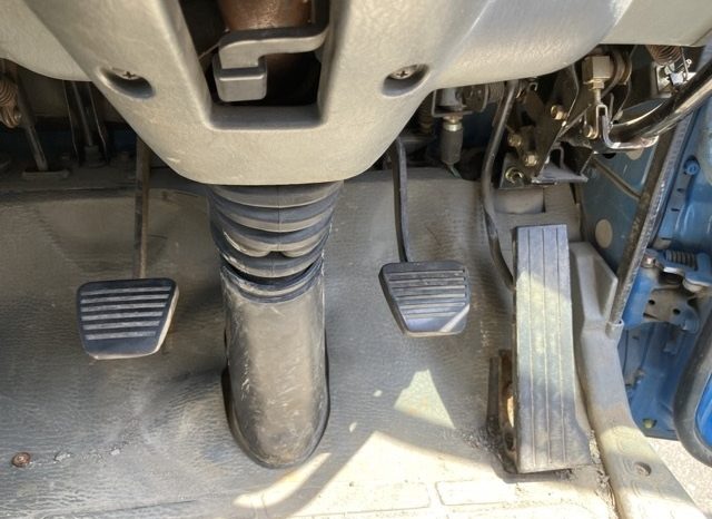 MITSUBISHI CANTER full