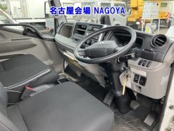 MITSUBISHI CANTER full