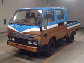 TOYOTA DYNA TRUCK