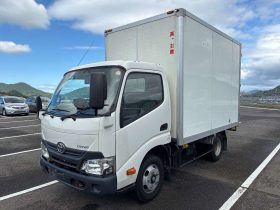 TOYOTA DYNA TRUCK