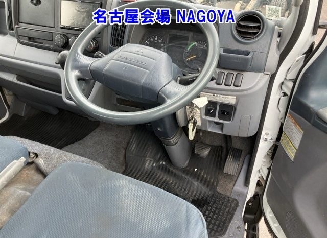 MITSUBISHI CANTER full