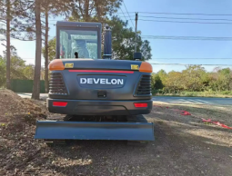 DEVELON DX60 full