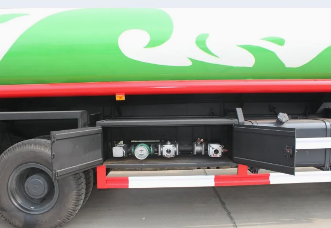 BEIBEN FUEL TANKER TRUCK full