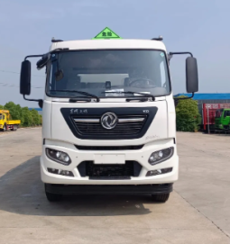 DONGFENG OIL TANKER full