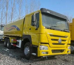 HOWO WATER TANKER TRUCK full