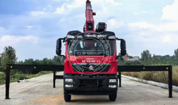 SINOTRUK HOWO CRANE TRUCK full