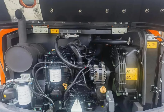 DEVELON DX60 full