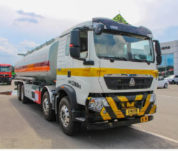 HOWO OIL TANKER full