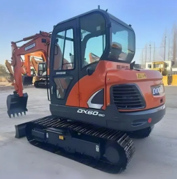 DEVELON DX60 full