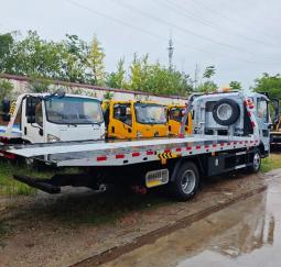SINOTRUK HOWO  4X2 Tow Wrecker Rescue Truck full