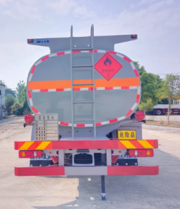 DONGFENG OIL TANKER full