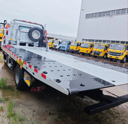 SINOTRUK HOWO  4X2 Tow Wrecker Rescue Truck full