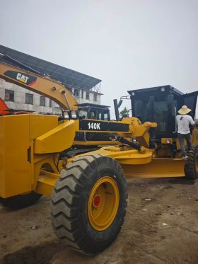 CATERPILLAR 140K