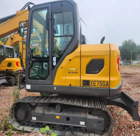 XCMG CRAWLER EXCAVATOR full