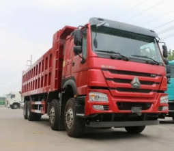 HOWO DUMP TRUCK