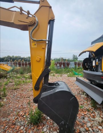 XCMG CRAWLER EXCAVATOR full