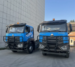 HOWO NX371 TRACTOR TRUCK full