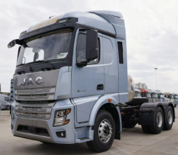 JAC X5 TRACTOR TRUCK full