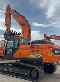DEVELON Dx205 EXCAVATOR full