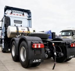 JAC X5 TRACTOR TRUCK full