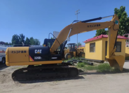 CATERPILLAR 320d2 EXCAVATOR