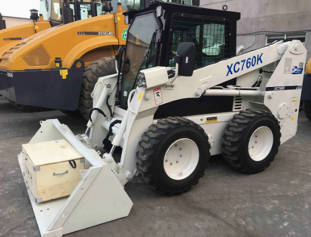 SKID STEER XC760K full