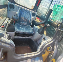 SKID STEER XC760K full