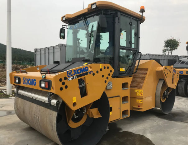 XCMG ROAD ROLLER full