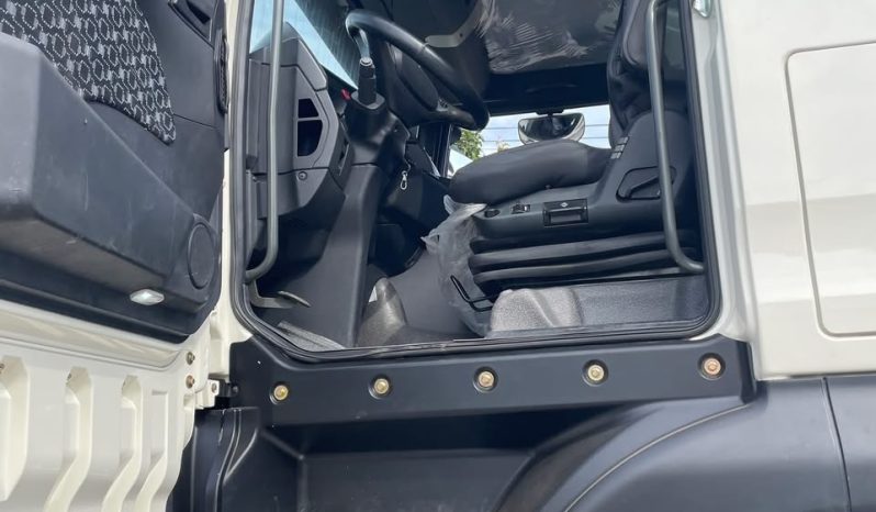 SITRAK TRACTOR HEAD TRUCK full
