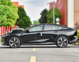CHANGAN DEEPAL SL03 full