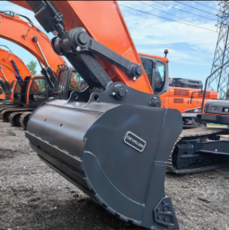 DEVELON DX220LCA CRAWLER EXCAVATOR full