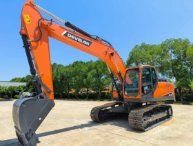 DEVELON CRAWLER EXCAVATOR