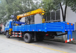 DONGFENG CRANE TRUCK full