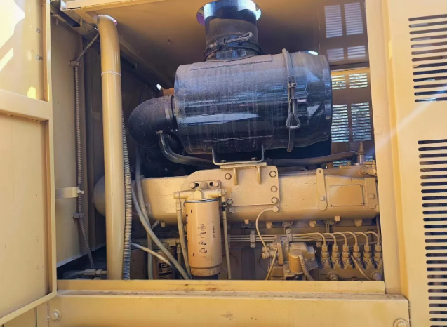 CATERPILLAR 140H GRADER full