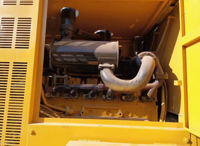 CATERPILLAR 140H GRADER full