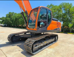 DEVELON CRAWLER EXCAVATOR full