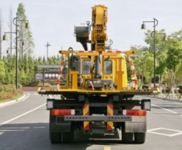 FAW CRANE TRUCK full