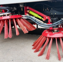 HOWO SWEEPER TRUCK full