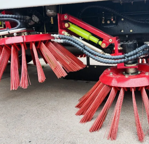 HOWO SWEEPER TRUCK full
