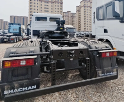 SHACMAN TRAILER TOW TRACTOR TRUCK full